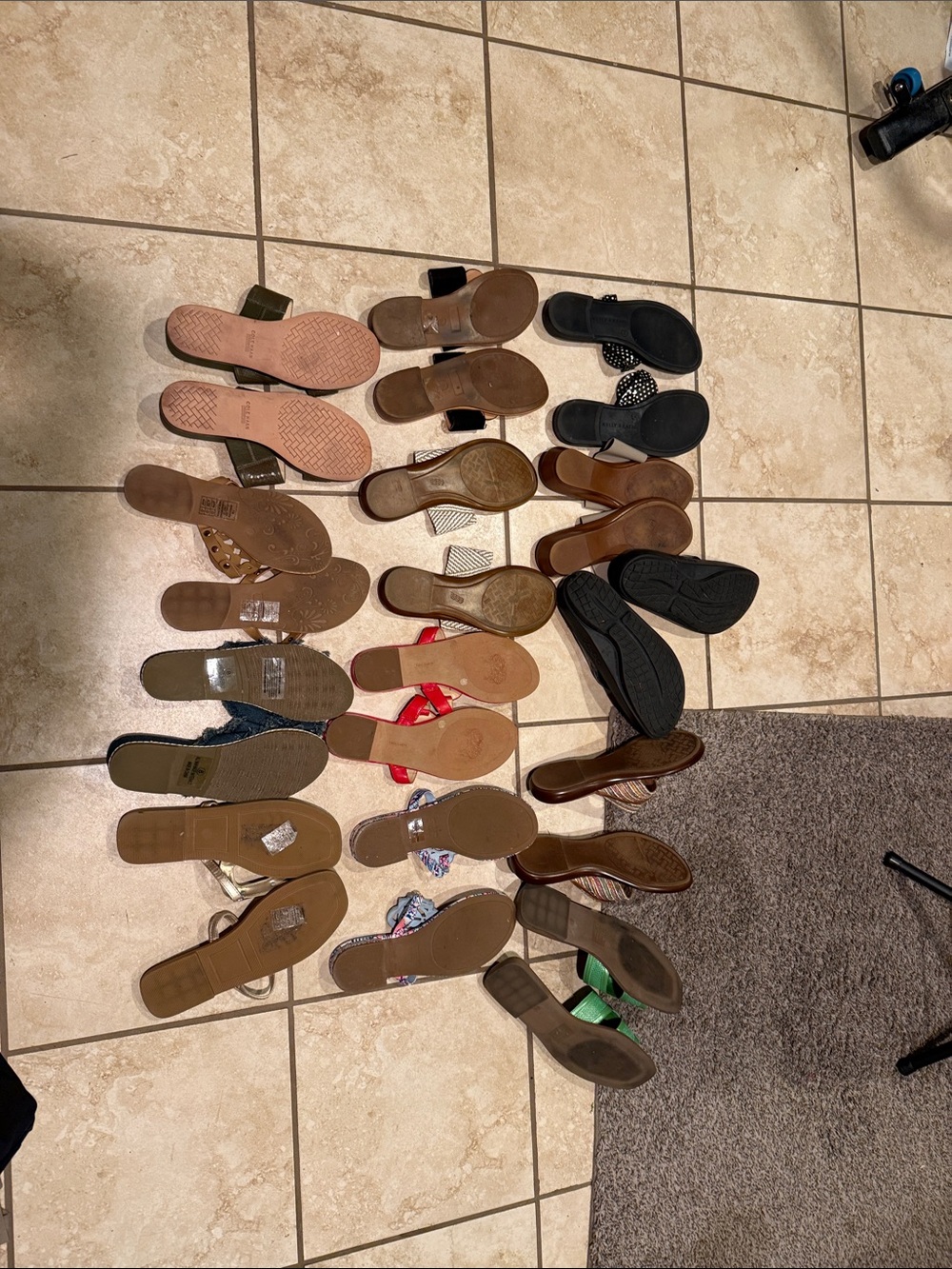 13  Sandals in Gold, Brown, and Denim black silver blue red ,,,like new!!! - Picture 11 of 11